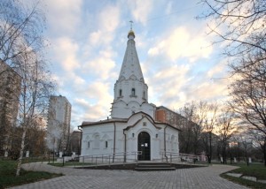 В 2014 в Москве запланировано завершение строительства 15 новых храмовых комплексов
