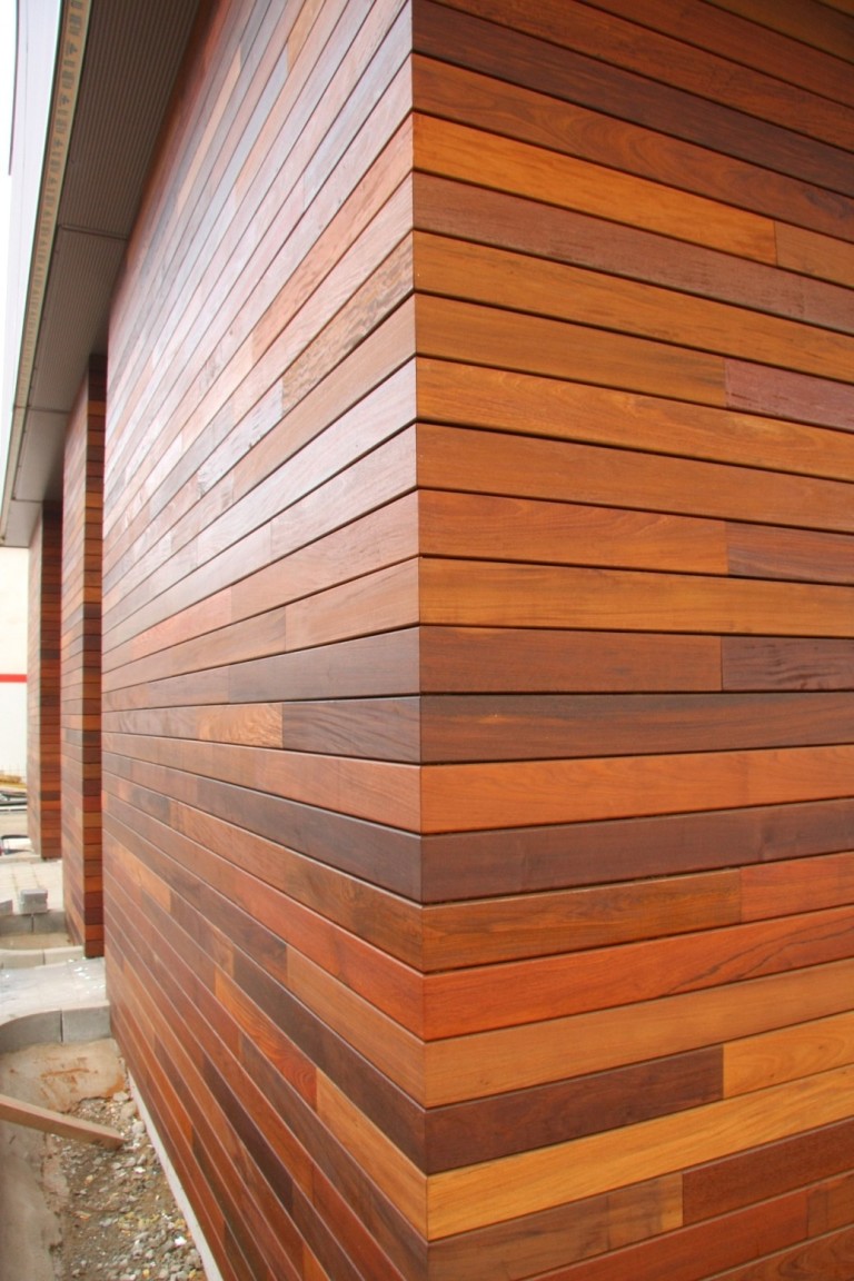 Отделка фасадов деревянным материалом
