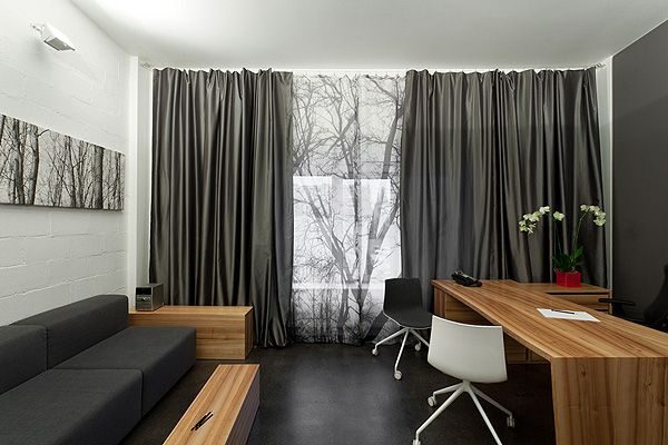 Длинные шторы – украшение комнаты
