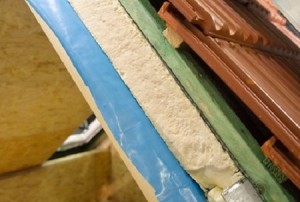 устройство шумоизоляции крыши из металлочерепицы