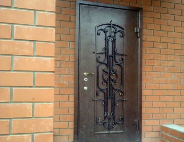 Изготовление кованых дверей
