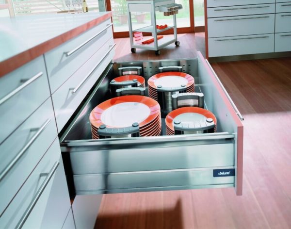 Шкафы для хранения посуды. Какими они бывают