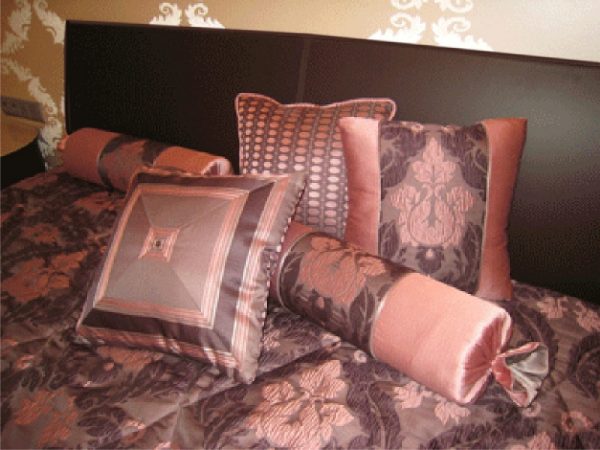 Оригинальные диванные подушки. Как подобрать?