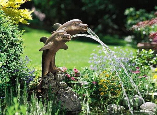Как ухаживать за садовым фонтаном