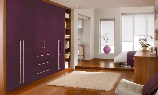 Удобный шкаф для спальни или гостиной